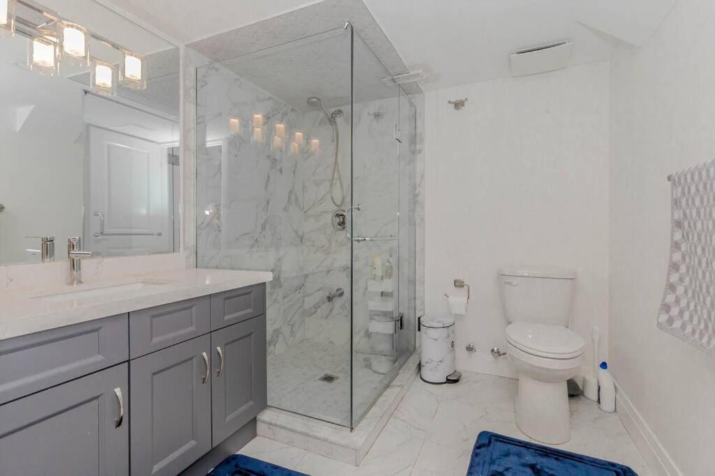 Luxury Basement Apartment In Oakville Zewnętrze zdjęcie